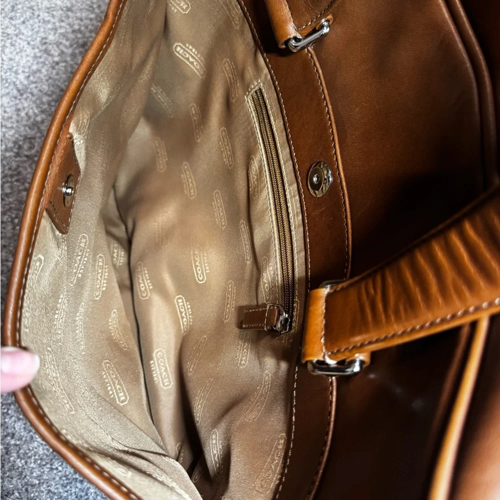Coach - Hudson Briefcase - Picture 12 of 13